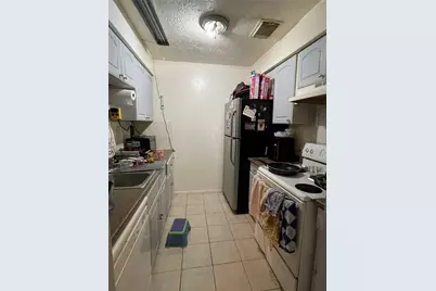9328 Tooley Drive, Houston, TX 77031 - Photo 5