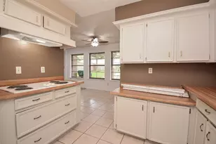 21318 Park Valley Dr, Katy, TX 77450 - Photo 23