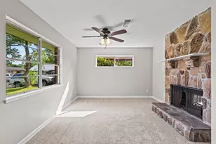 2013 17th Ave N, Texas City, TX 77590 - Photo 5