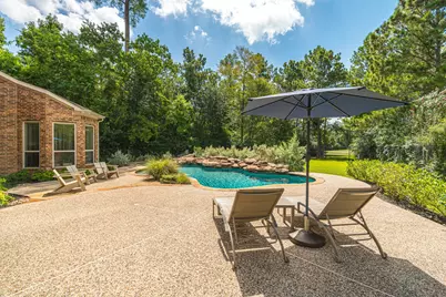 110 S Veilwood Circle, The Woodlands, TX 77382 - Photo 47