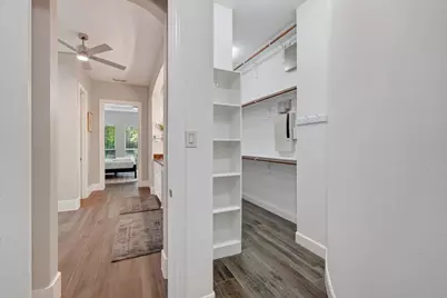 110 S Veilwood Circle, The Woodlands, TX 77382 - Photo 29