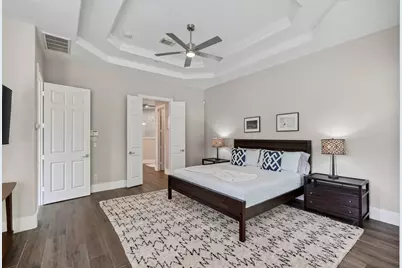 110 S Veilwood Circle, The Woodlands, TX 77382 - Photo 23