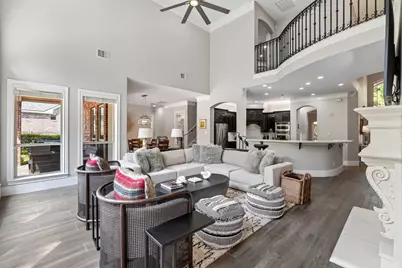 110 S Veilwood Circle, The Woodlands, TX 77382 - Photo 19