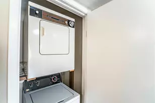 7140 N Holiday Dr, Galveston, TX 77550 - Photo 17