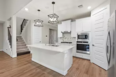 9861 Pearly Everlasting, Conroe, TX 77385 - Photo 3
