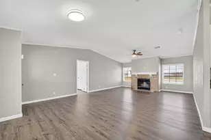 8907 County Rd 511, Rosharon, TX 77583 - Photo 7