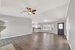 8907 County Rd 511, Rosharon, TX 77583 - Photo 9