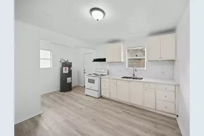 3058 Old Colony Road, Huntsville, TX 77320 - Photo 11