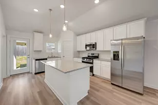 555 Flower Reed Ct, Magnolia, TX 77354 - Photo 9