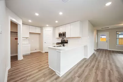 819 Clear Valley Lane, Dayton, TX 77535 - Photo 9