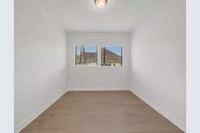 18019 Lobos Point Lane, Conroe, TX 77302 - Photo 11