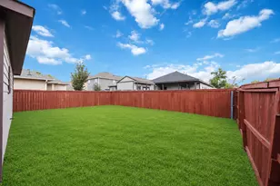 8147 Chateau St, Houston, TX 77028 - Photo 25