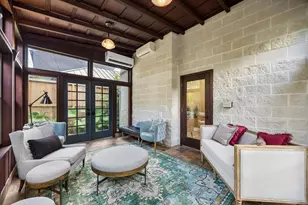 1657 Bonnie Brae St, Houston, TX 77006 - Photo 31