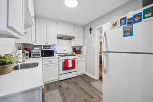 1657 Bonnie Brae St, Houston, TX 77006 - Photo 9
