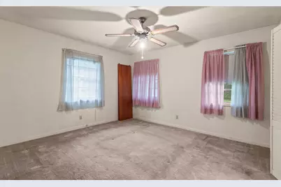 1440 Avenue E, Nederland, TX 77627 - Photo 11