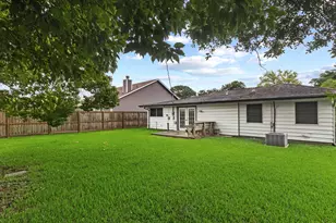 1440 Avenue E, Nederland, TX 77627 - Photo 23
