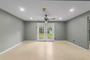 1440 Avenue E, Nederland, TX 77627 - Photo 11
