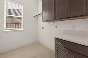 2724 Golden Isle Dr, Texas City, TX 77568 - Photo 13