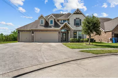 4822 Bay Vista Drive, Baytown, TX 77523 - Photo 1