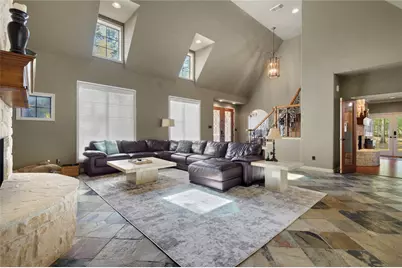 10235 Holly Grove, Conroe, TX 77304 - Photo 9