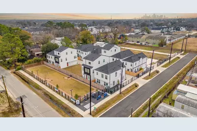 4754 Martin Hill Street, Houston, TX 77018 - Photo 47