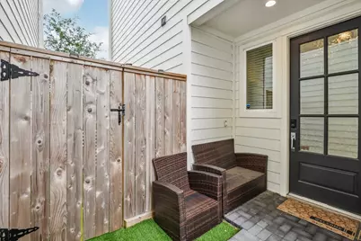 6314 Chelsea Falls Lane, Houston, TX 77008 - Photo 27