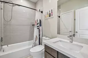 6314 Chelsea Falls Ln, Houston, TX 77008 - Photo 19