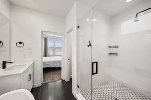 306 W Donovan St, Houston, TX 77091 - Photo 31