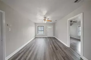 6 E Cleveland St, Baytown, TX 77520 - Photo 9
