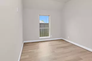 12150 Sweetbriar Loop, Mont Belvieu, TX 77523 - Photo 17