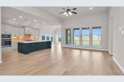 12150 Sweetbriar Loop, Mont Belvieu, TX 77523 - Photo 7