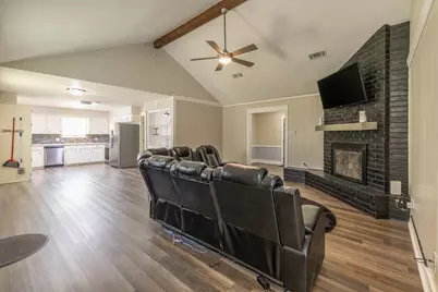 2302 38th Avenue N, Texas City, TX 77590 - Photo 7