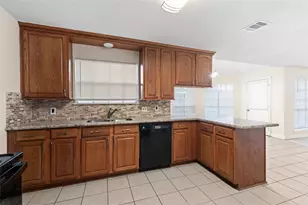 14714 Ridgechase Ln, Houston, TX 77014 - Photo 11