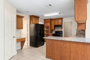 14714 Ridgechase Ln, Houston, TX 77014 - Photo 9
