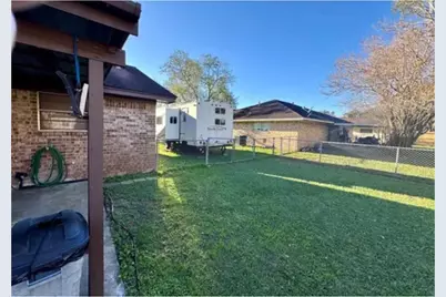 615 Roene, West Columbia, TX 77486 - Photo 5