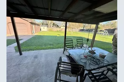 615 Roene, West Columbia, TX 77486 - Photo 7