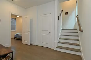 1117 W 16th St, Houston, TX 77008 - Photo 5