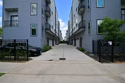 1117 W 16th Street #C, Houston, TX 77008 - Photo 3