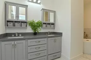 1117 W 16th St, Houston, TX 77008 - Photo 35