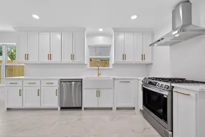 2219 Briar Branch Drive, Houston, TX 77042 - Photo 13