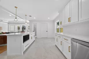 2219 Briar Branch Dr, Houston, TX 77042 - Photo 15