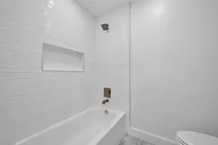 2219 Briar Branch Dr, Houston, TX 77042 - Photo 17