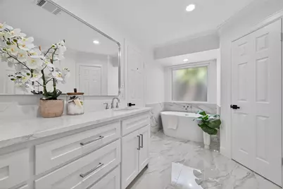 2219 Briar Branch Drive, Houston, TX 77042 - Photo 23