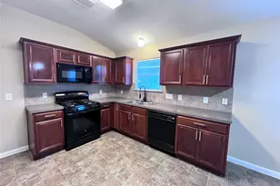 11750 Pinemeade Ln, Tomball, TX 77375 - Photo 7