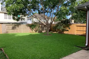 1015 Tennyson Dr, Pearland, TX 77584 - Photo 25