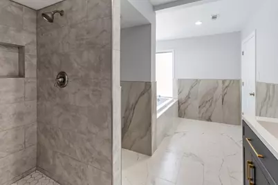10730 Boardwalk Street, Houston, TX 77042 - Photo 21