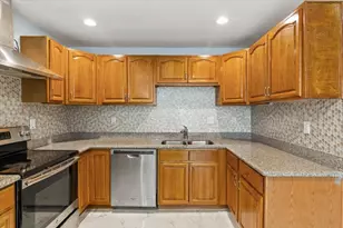 10730 Boardwalk St, Houston, TX 77042 - Photo 17