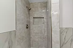 10730 Boardwalk St, Houston, TX 77042 - Photo 29