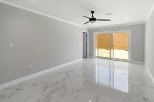 10730 Boardwalk St, Houston, TX 77042 - Photo 27