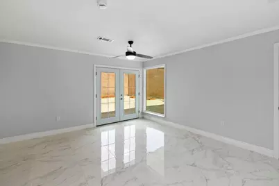 10730 Boardwalk Street, Houston, TX 77042 - Photo 9